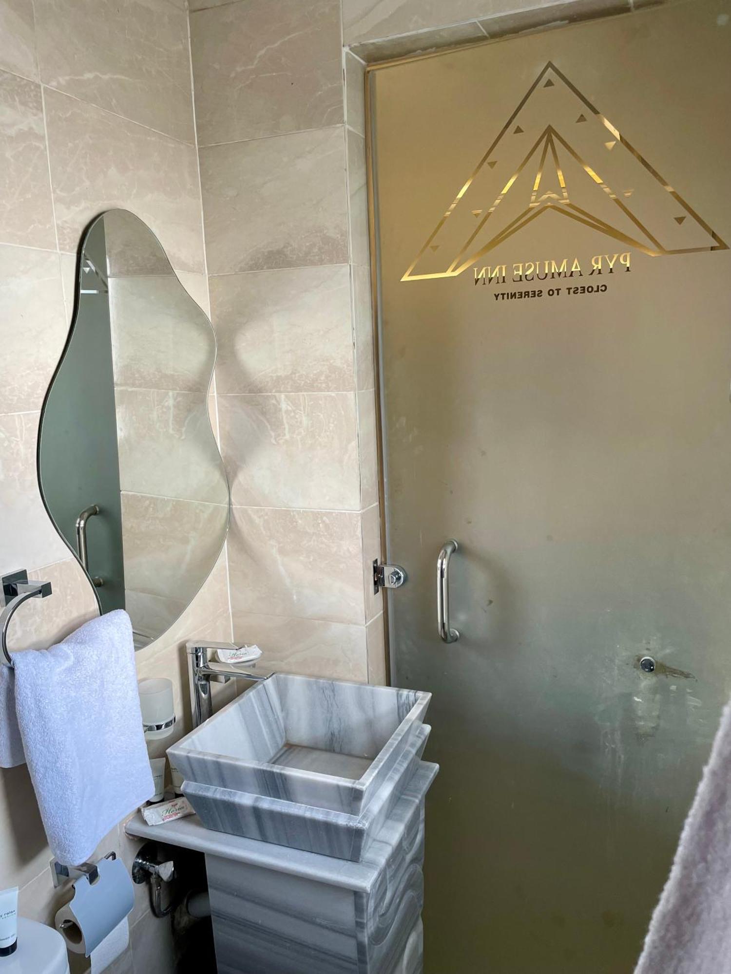 Pyramuse Inn Nazlet el Simman Экстерьер фото